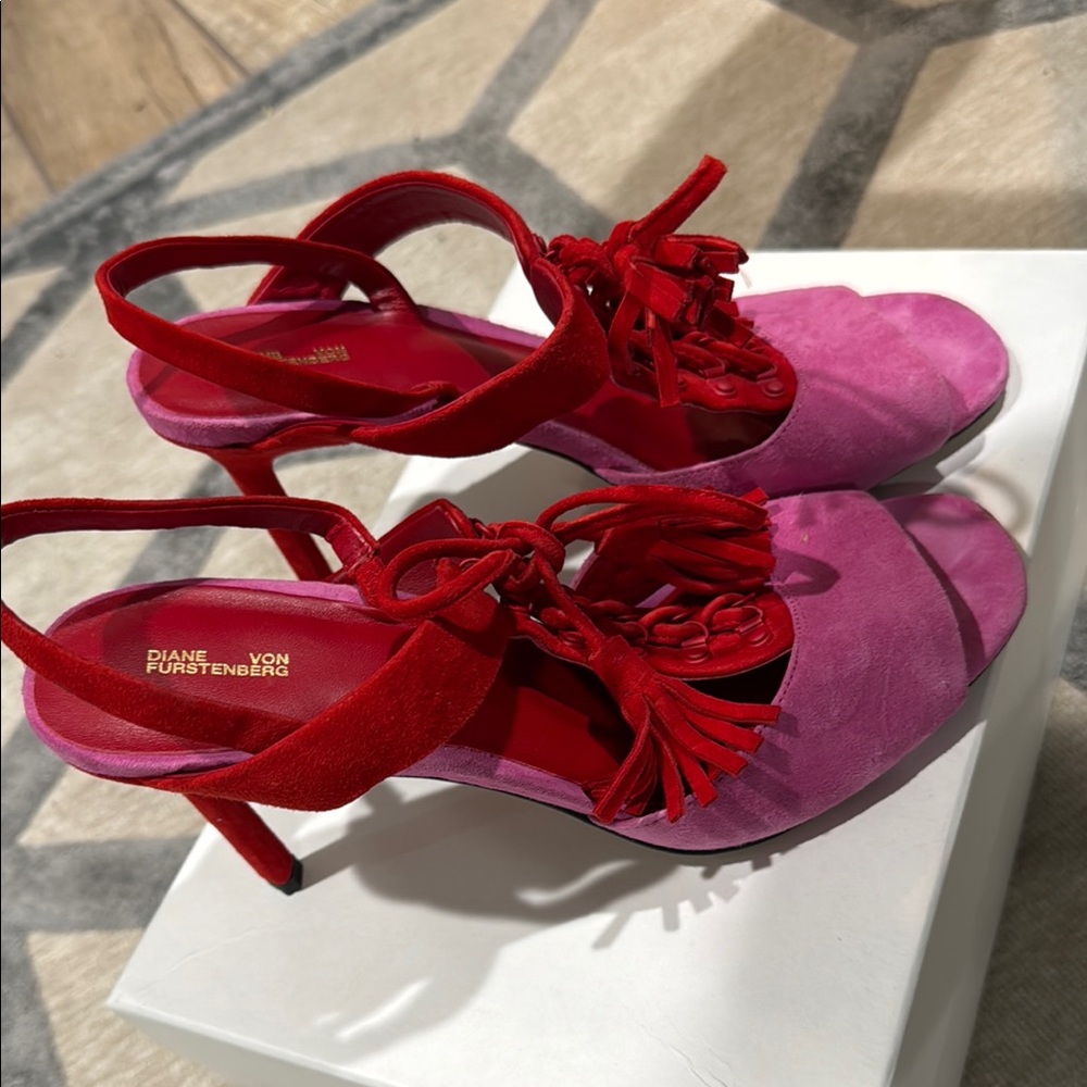 Diane von Furstenberg Red and Pink Women's Heels “Arabella”